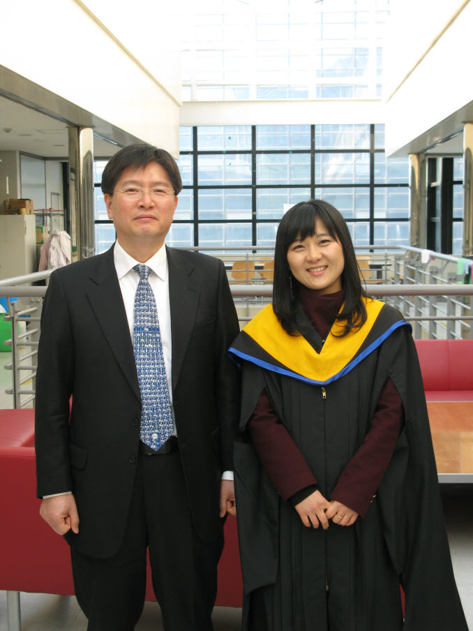 2011 2 graduation 3.jpg